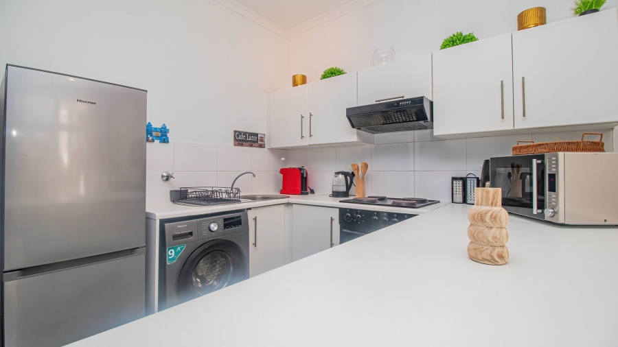 1 Bedroom Property for Sale in Muizenberg Western Cape
